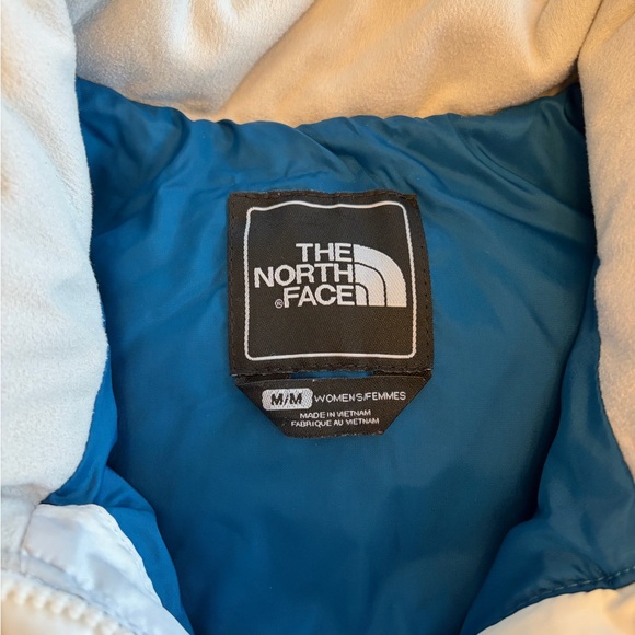 The North Face Women’s Cream Quilted Insulated Vest Size Medium - Picture 3 of 4